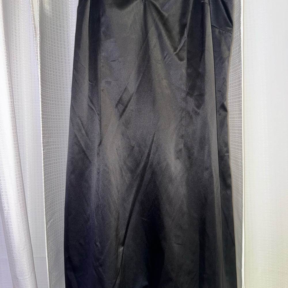 Black dress gown Milly. Silk